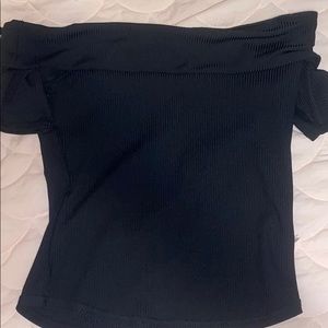 Off the shoulder, short sleeve